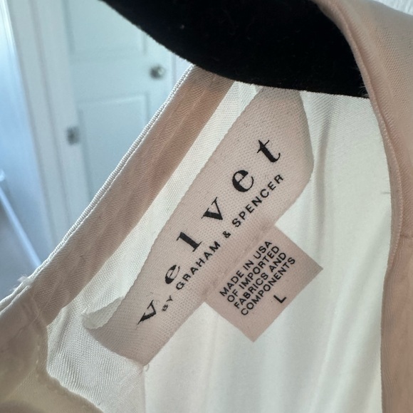 Velvet Women’s Cream Long-Sleeve Lightweight Blouse - Picture 3 of 3